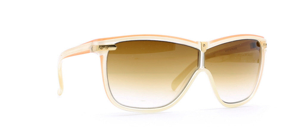 Christian Latour 5511