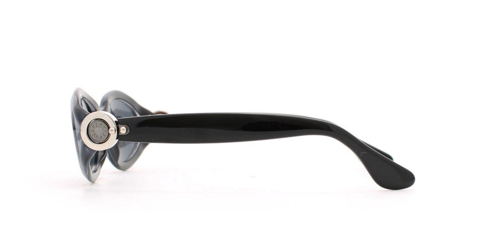 A-Premium Front Passenger Exterior Door Handle - Compatible With 1999-2007 Chevy Silverado Tahoe Avalanche Suburban & GMC Sierra Yukon & Cadillac A-Premium Front Passenger Exterior Door Handle - Compatible With 1999-2007 Chevy Silverado Tahoe Avalanche Suburban & GMC Sierra Yukon & Cadillac