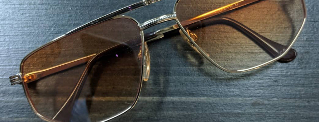 Top 5 Vintage Eyewear Brands to Wear with Suits